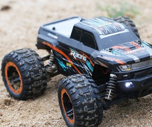 1:16 DEERC 16889 High Speed RC Monster Truck