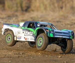 1:6 Losi Super Baja Rey RC Desert Truck Test